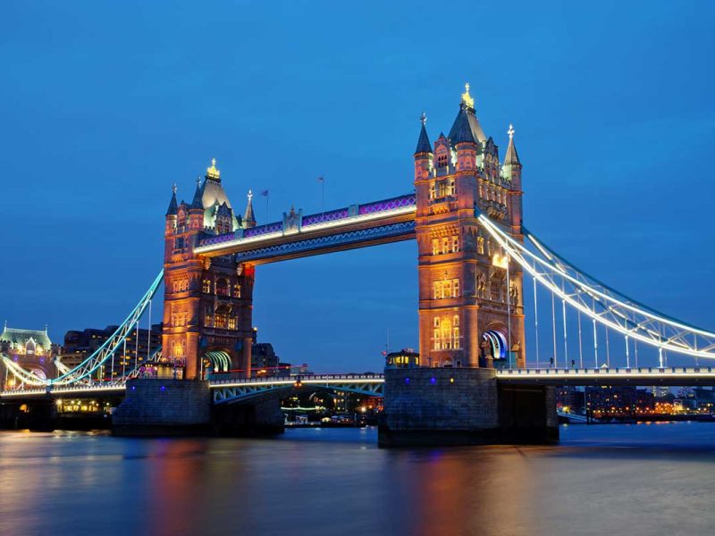 london-landmark-towerbridge-small.jpg